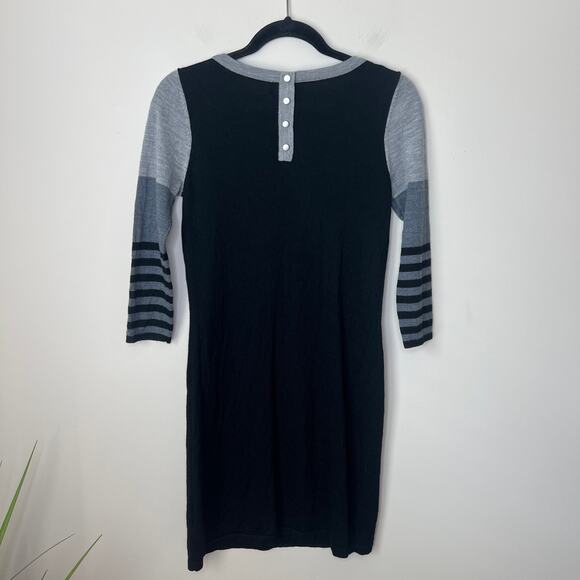 Cynthia Rowley 100% Extrafine Merino Wool Black Gray Stripe Sweater Dress Small - Picture 2 of 7